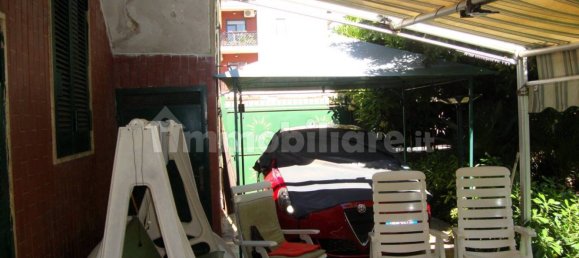 3 bedrooms Villa in Bari, Italy No. 334438 3