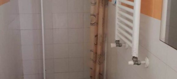 Дом с 5 комнатами в Лукка, Италия № 111581 10