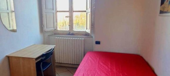 Дом с 5 комнатами в Лукка, Италия № 111581 9