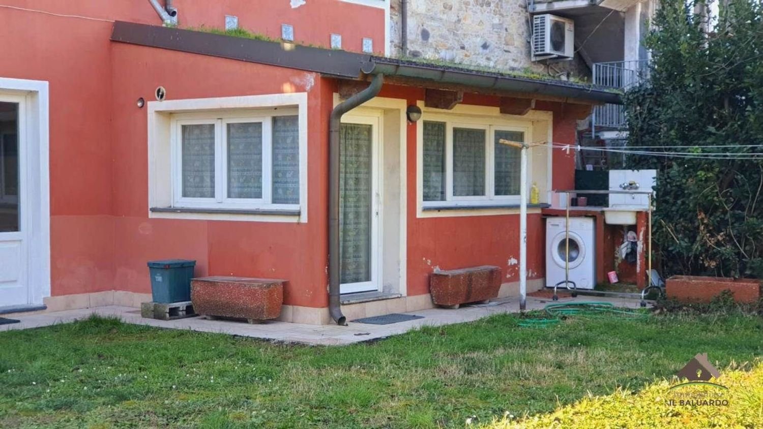 Дом с 5 комнатами в Лукка, Италия № 111581