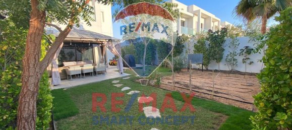 2 bedrooms Townhouse in Yas Island, UAE No. 29963 13