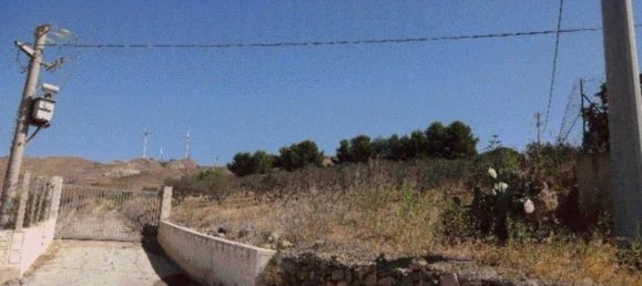 176m² Commercial property in Agrigento, Italy No. 274411 2