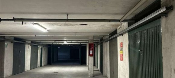 20m² Garage in Modena, Italy No. 90620 11