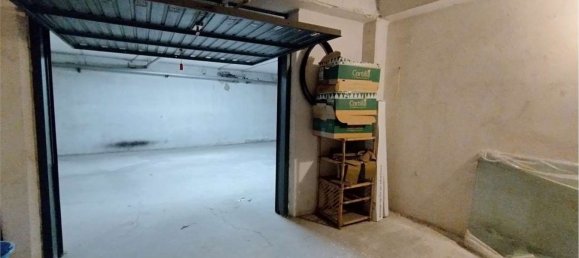 20m² Garage in Modena, Italy No. 90620 9
