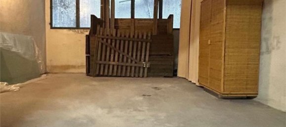 20m² Garage in Modena, Italy No. 90620 3