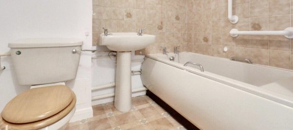 1 bedroom House in Romford, United Kingdom No. 4830 7