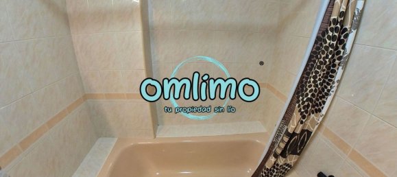 Apartamento de 3 dormitorios en Córdoba, Spain No. 146002 16