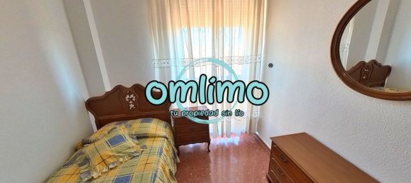 Apartamento de 3 dormitorios en Córdoba, Spain No. 146002 21