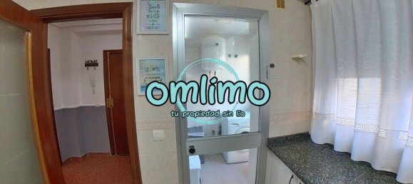Apartamento de 3 dormitorios en Córdoba, Spain No. 146002 8