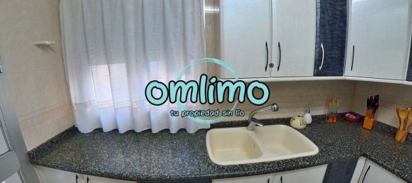 Apartamento de 3 dormitorios en Córdoba, Spain No. 146002 7