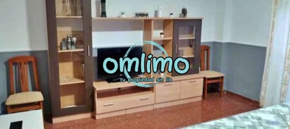 Apartamento de 3 dormitorios en Córdoba, Spain No. 146002 2