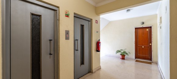 Apartamento T4 em Cascais, Portugal N.º 111910 34