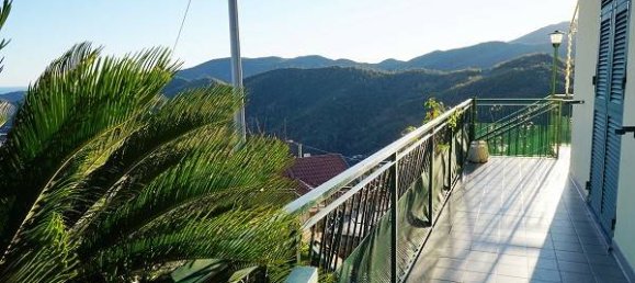 3 bedrooms Villa in Tovo San Giacomo, Italy No. 165219 8