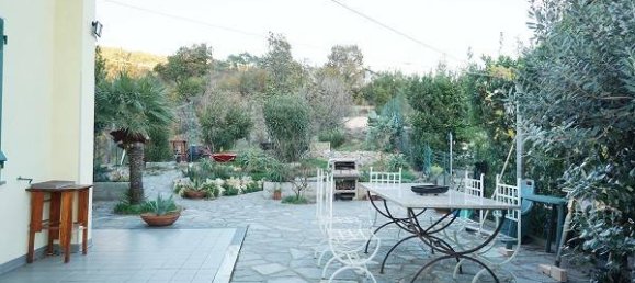 3 bedrooms Villa in Tovo San Giacomo, Italy No. 165219 11