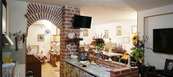 3 bedrooms Villa in Tovo San Giacomo, Italy No. 165219 28