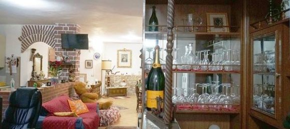 3 bedrooms Villa in Tovo San Giacomo, Italy No. 165219 27