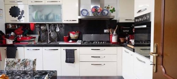 3 bedrooms Villa in Tovo San Giacomo, Italy No. 165219 13