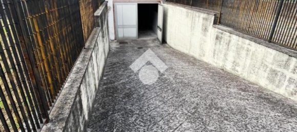 Armazém de 3 divisões em Tezze sul Brenta, Italy N.º 60725 9