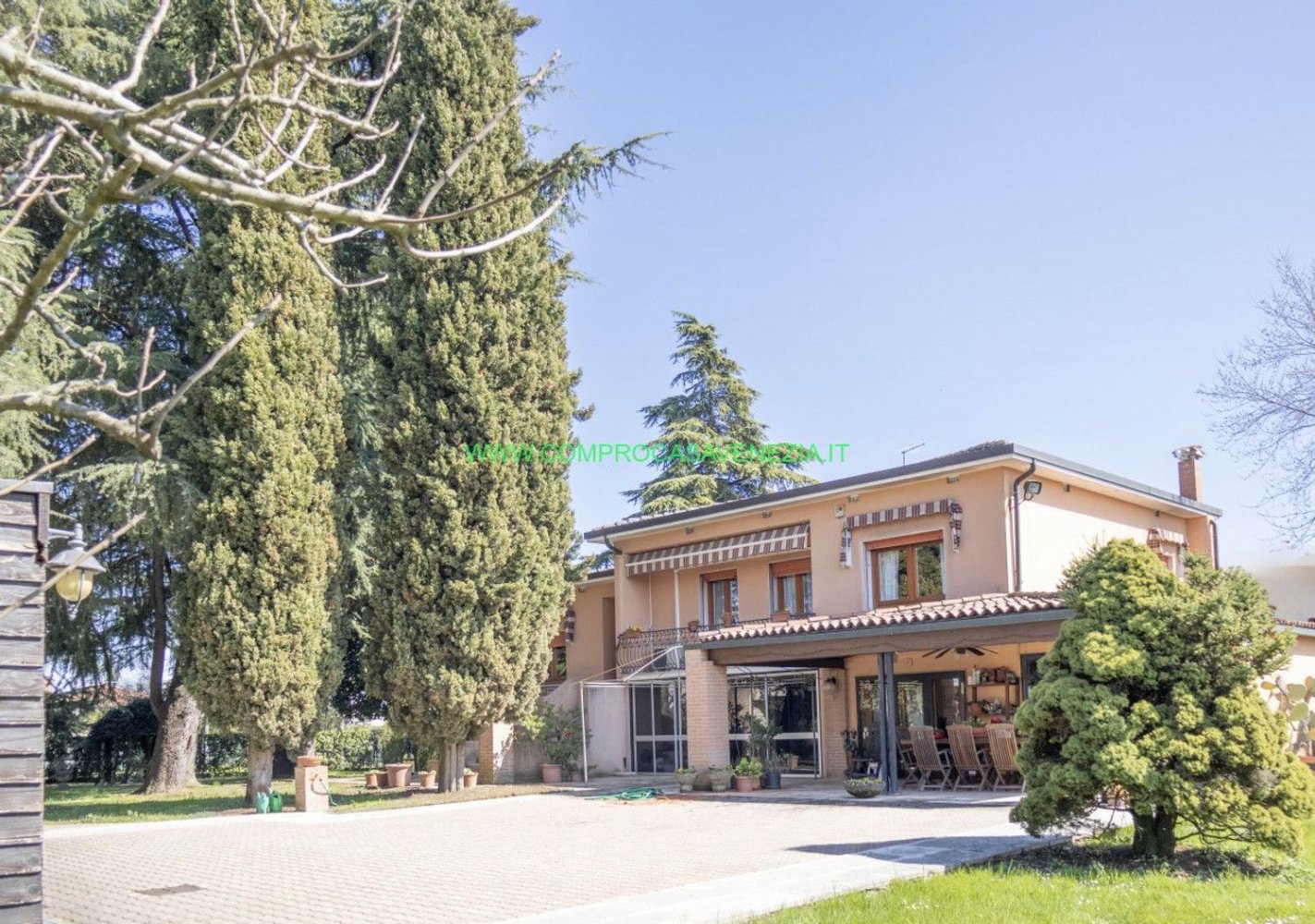 Casa de 5 habitaciónes en Venice, Italy No. 92356