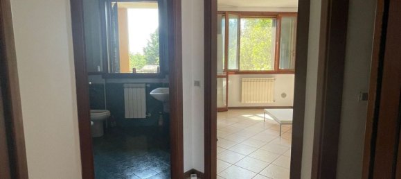 3 rooms Duplex in Vanzago, Italy No. 22890 16