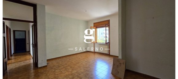 4 bedrooms Apartment in Salerno, Italy No. 379062 6