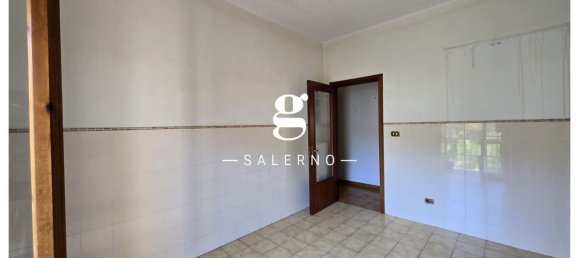 4 bedrooms Apartment in Salerno, Italy No. 379062 10