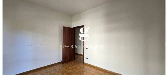 4 bedrooms Apartment in Salerno, Italy No. 379062 16