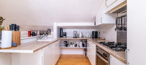 2 bedrooms Apartment in London, United Kingdom No. 14066 10