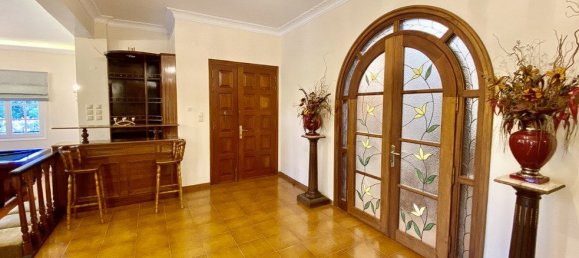 7 bedrooms Villa in Corfu, Greece No. 9021 10