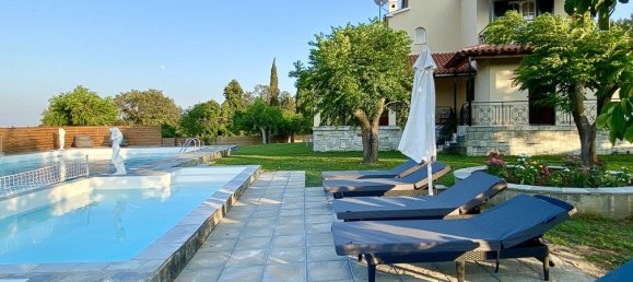 7 bedrooms Villa in Corfu, Greece No. 9021 2