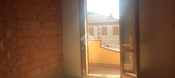 3 bedrooms House in Pegognaga, Italy No. 360408 8