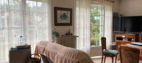 2 bedrooms House in Saint-Gaultier, France No. 242110 13