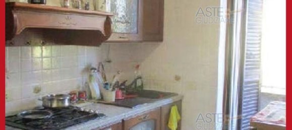 5 bedrooms Apartment in Rome, Italy No. 330801 17