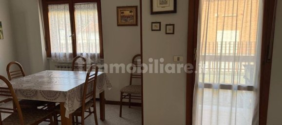 2 bedrooms Apartment in Carsoli, Italy No. 177969 7