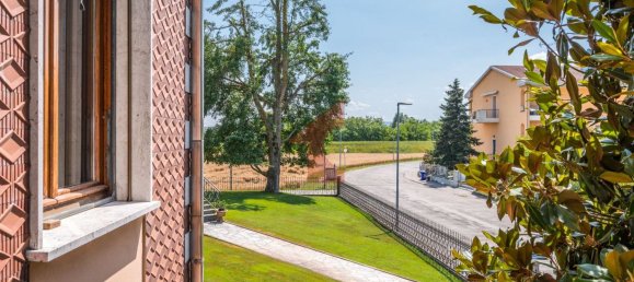 5 rooms Villa in Soragna, Italy No. 131839 35