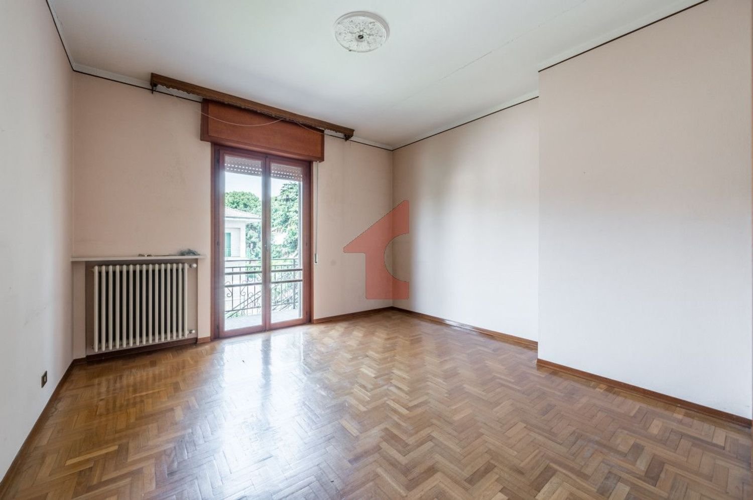 5 rooms Villa in Soragna, Italy No. 131839