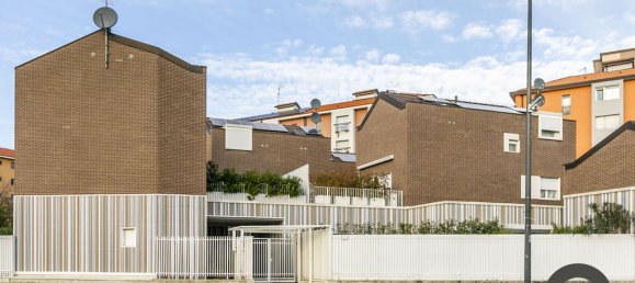 3 rooms Villa in Milan, Italy No. 239756 21