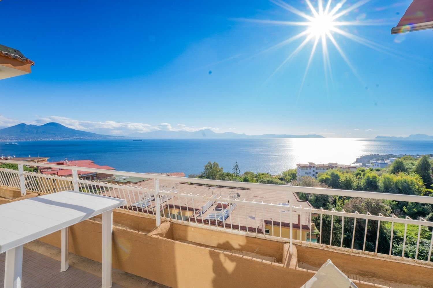 4 Schlafzimmer Wohnung in Naples, Italy, Nr. 376748