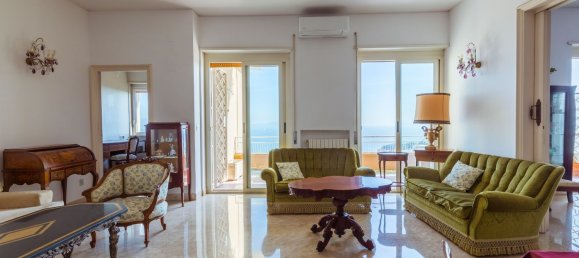 4 Schlafzimmer Wohnung in Naples, Italy, Nr. 376748 3