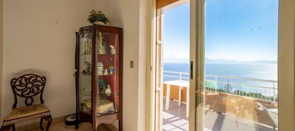 4 Schlafzimmer Wohnung in Naples, Italy, Nr. 376748 5