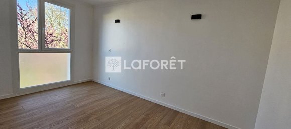 2 bedrooms Apartment in Cachan, France No. 189216 5