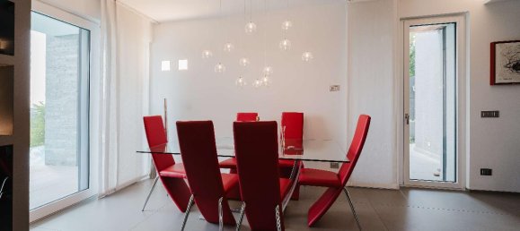 9 rooms Villa in Erba, Italy No. 123317 10