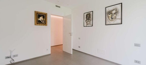 9 rooms Villa in Erba, Italy No. 123317 25