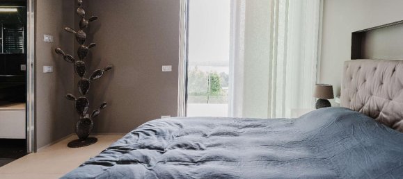 9 rooms Villa in Erba, Italy No. 123317 14