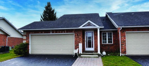 2 bedrooms House in Hamilton, Canada No. 888 6