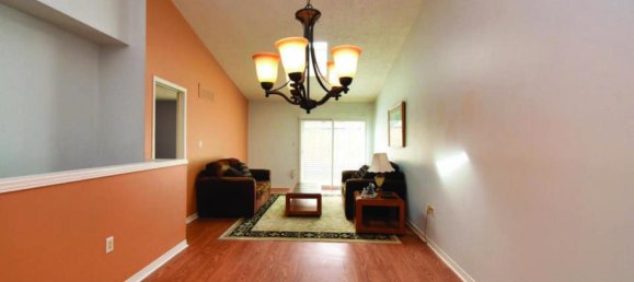 2 bedrooms House in Hamilton, Canada No. 888 12