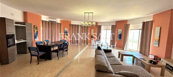 5 bedrooms Bungalow in Marsaskala, Malta No. 6593 6