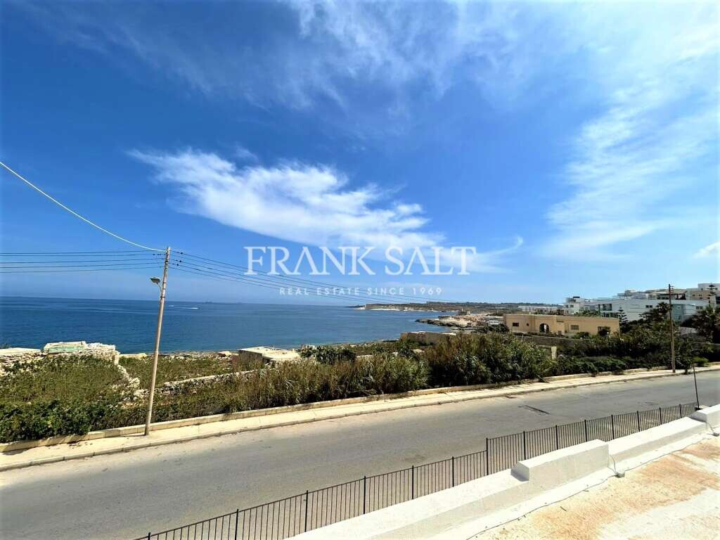 5 bedrooms Bungalow in Marsaskala, Malta No. 6593