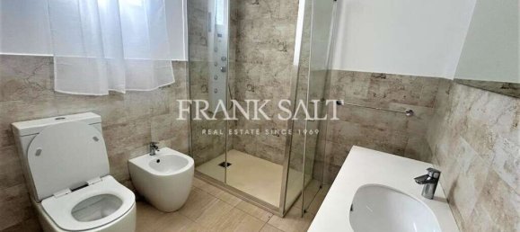 5 bedrooms Bungalow in Marsaskala, Malta No. 6593 13