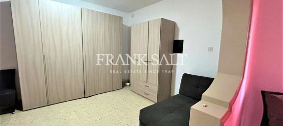 5 bedrooms Bungalow in Marsaskala, Malta No. 6593 12